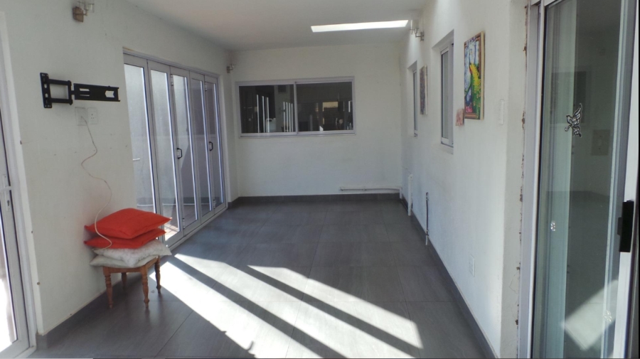 5 Bedroom Property for Sale in Wychwood Gauteng