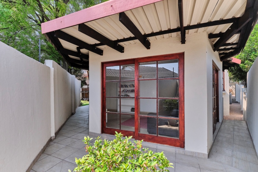 4 Bedroom Property for Sale in Rivonia Gauteng