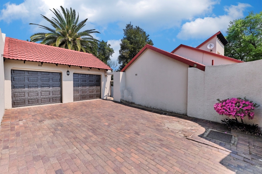 4 Bedroom Property for Sale in Rivonia Gauteng