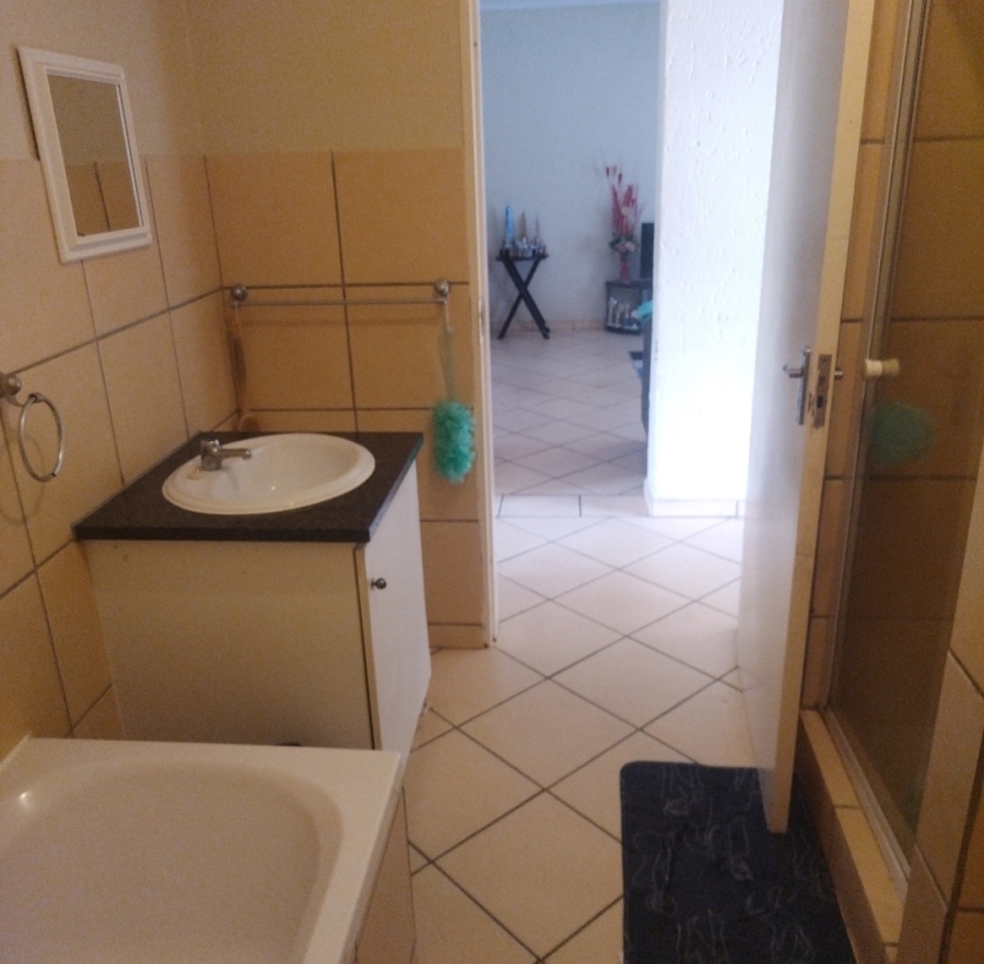 To Let 2 Bedroom Property for Rent in Northgate Gauteng