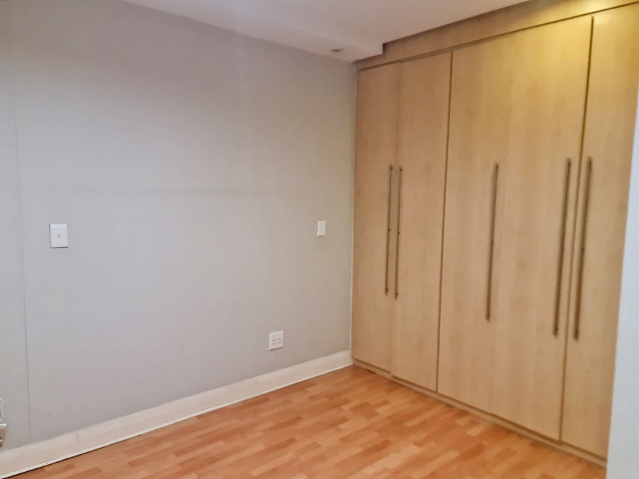 To Let 2 Bedroom Property for Rent in Sandown Gauteng