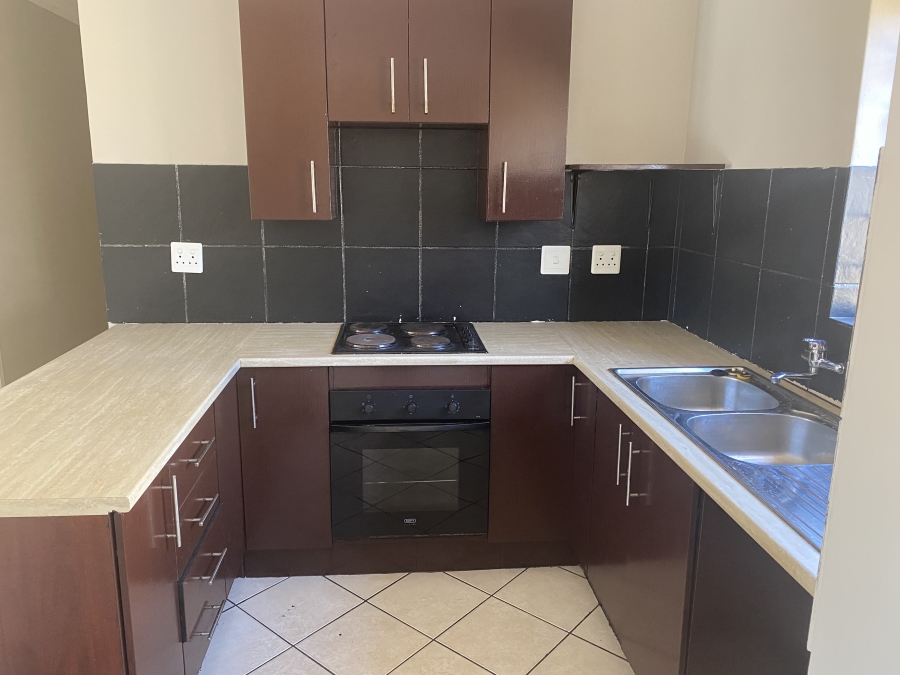 To Let 3 Bedroom Property for Rent in Willow Park Manor Gauteng