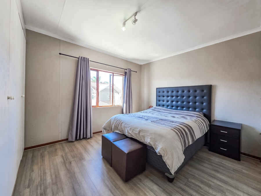 2 Bedroom Property for Sale in Country View Estate Gauteng