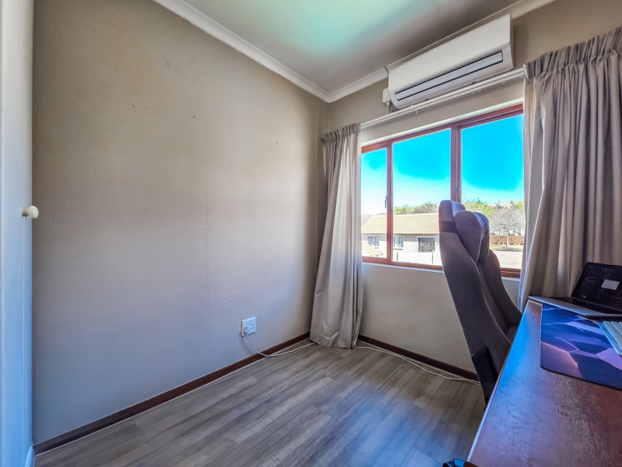 2 Bedroom Property for Sale in Country View Estate Gauteng