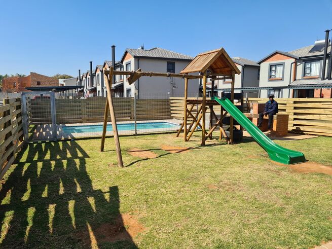 To Let 3 Bedroom Property for Rent in Terenure Gauteng