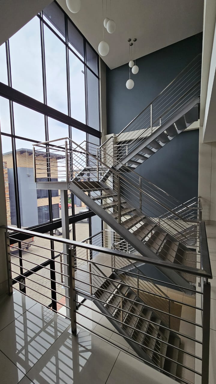 Commercial Property for Sale in Die Hoewes Gauteng