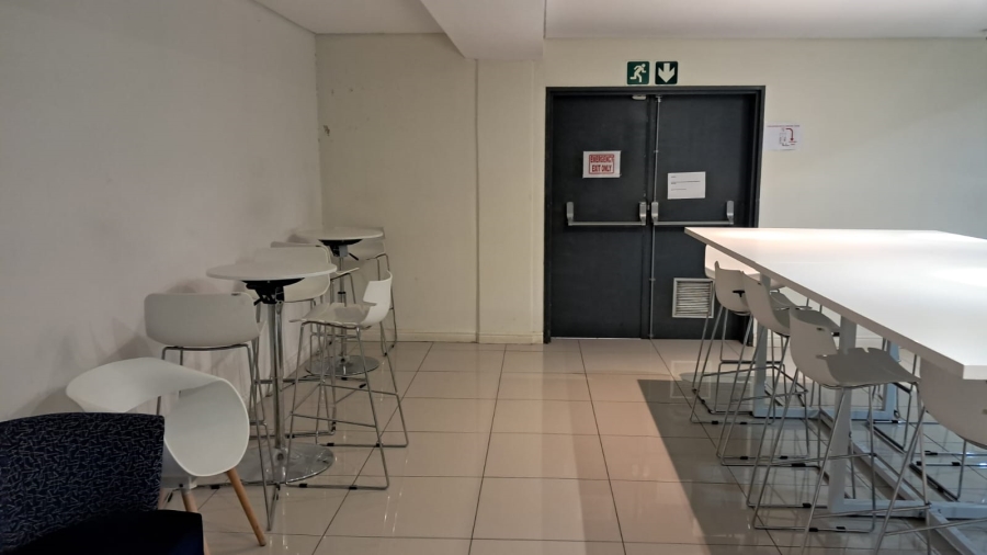 Commercial Property for Sale in Die Hoewes Gauteng