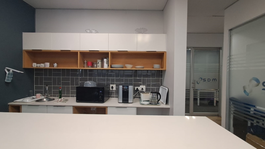 Commercial Property for Sale in Die Hoewes Gauteng