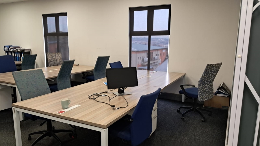 Commercial Property for Sale in Die Hoewes Gauteng