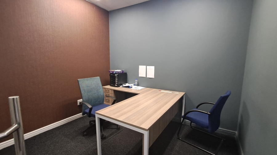 Commercial Property for Sale in Die Hoewes Gauteng