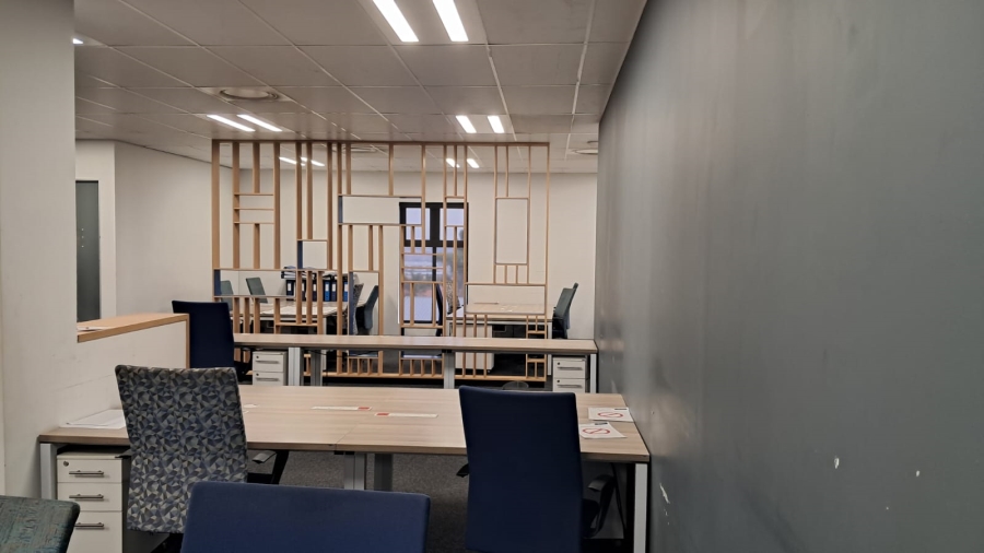 Commercial Property for Sale in Die Hoewes Gauteng