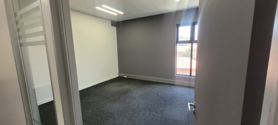 0 Bedroom Property for Sale in Die Hoewes Gauteng