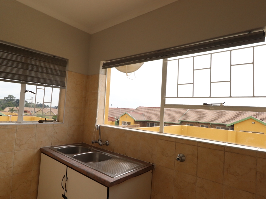 To Let 3 Bedroom Property for Rent in Terenure Gauteng