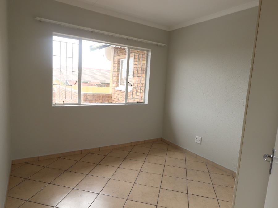 To Let 3 Bedroom Property for Rent in Terenure Gauteng