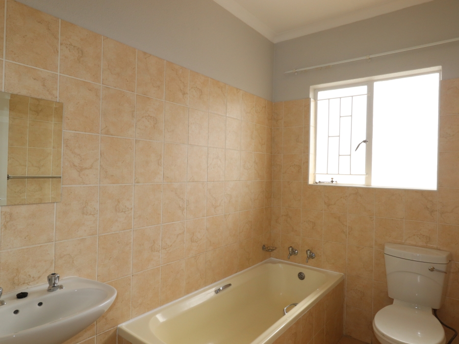 To Let 3 Bedroom Property for Rent in Terenure Gauteng