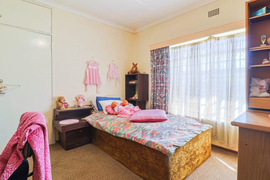 4 Bedroom Property for Sale in Tulisa Park Gauteng