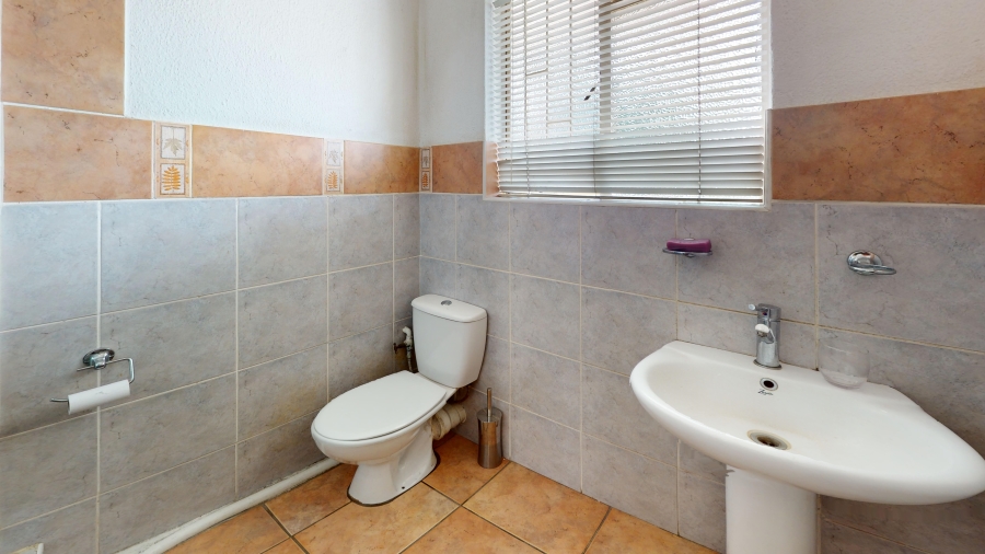 2 Bedroom Property for Sale in Witfield Gauteng