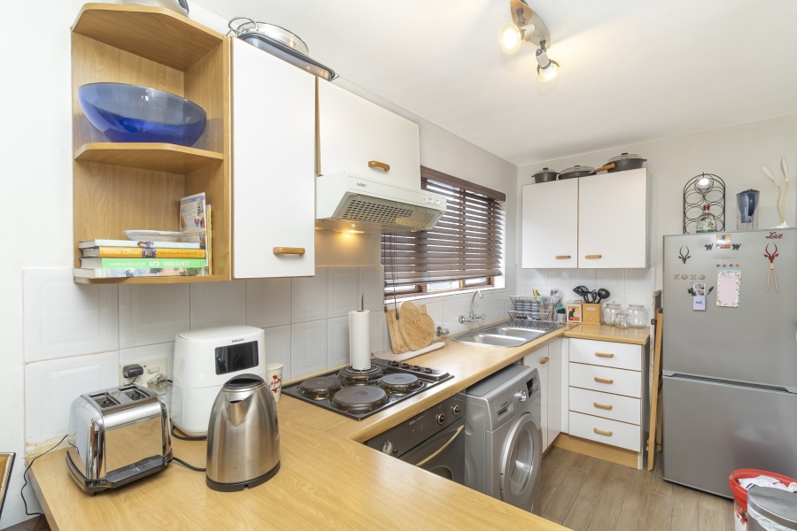 2 Bedroom Property for Sale in Sunninghill Gauteng