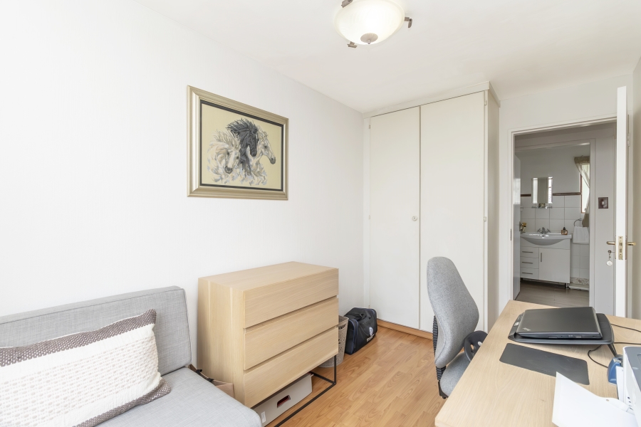 2 Bedroom Property for Sale in Sunninghill Gauteng
