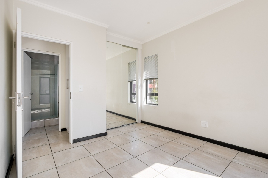 1 Bedroom Property for Sale in Beverley Gauteng