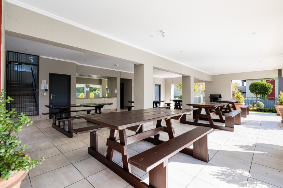 1 Bedroom Property for Sale in Beverley Gauteng