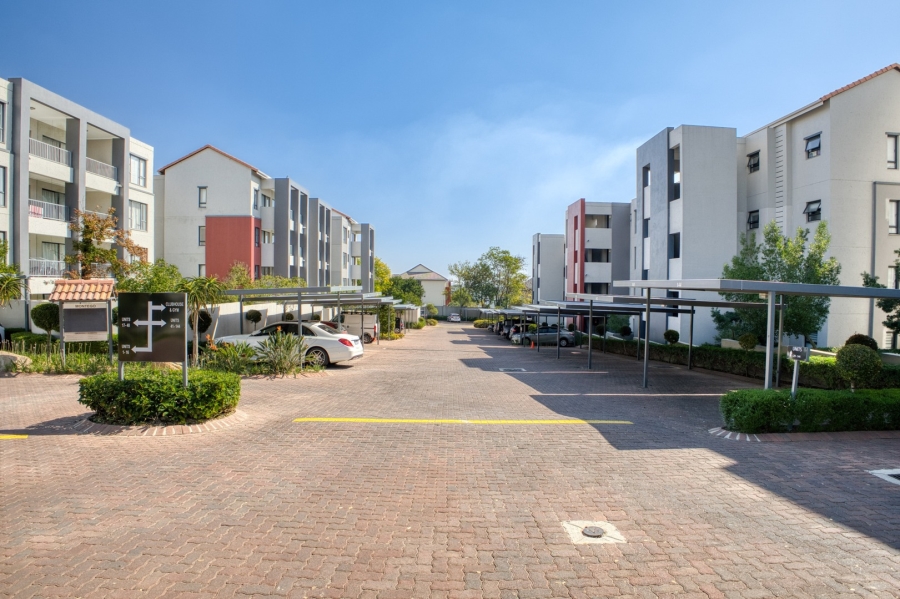 1 Bedroom Property for Sale in Beverley Gauteng