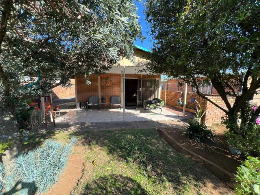 1 Bedroom Property for Sale in Misty Bay Gauteng