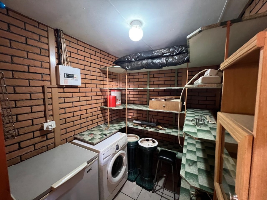 1 Bedroom Property for Sale in Misty Bay Gauteng