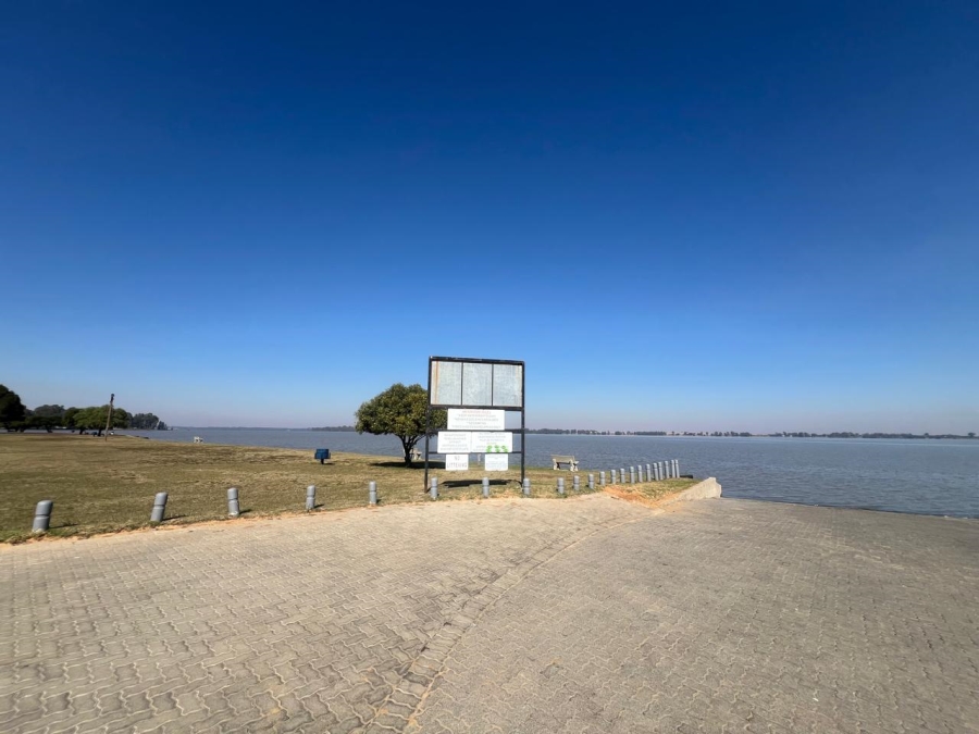 1 Bedroom Property for Sale in Misty Bay Gauteng