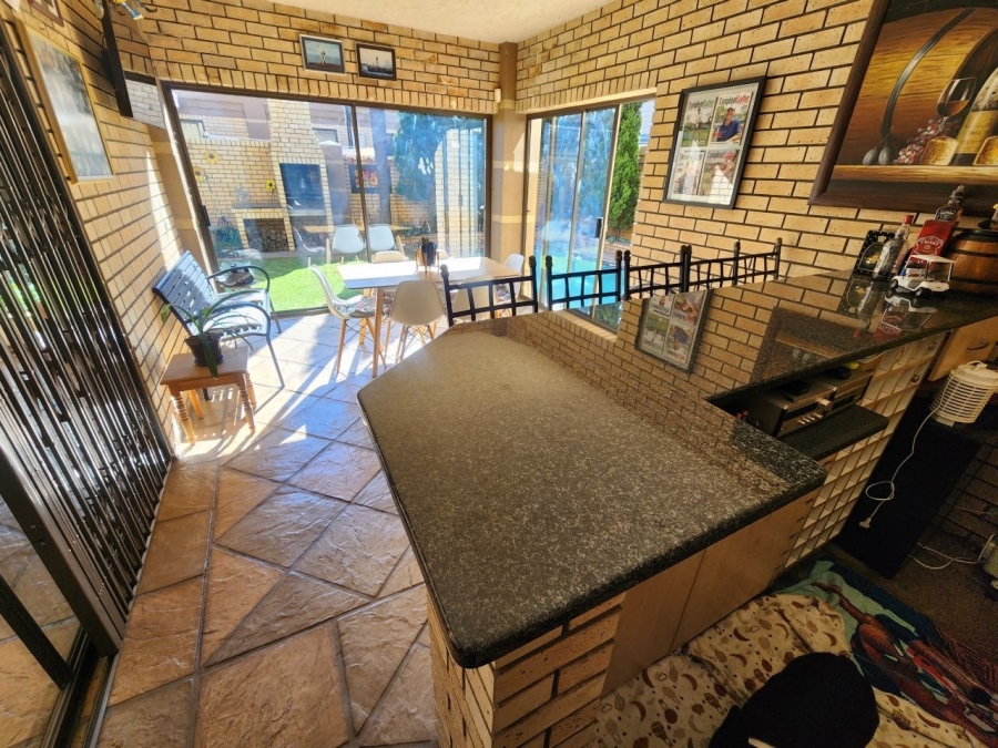4 Bedroom Property for Sale in Bartlett Gauteng