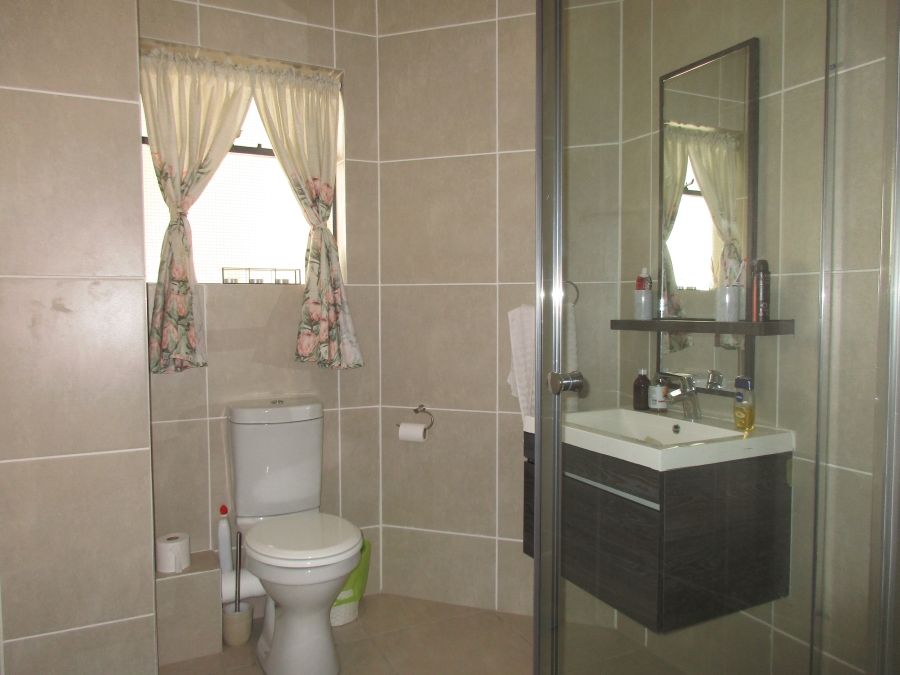 2 Bedroom Property for Sale in Olivedale Gauteng