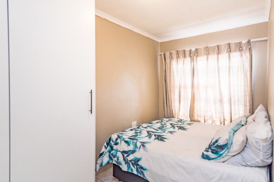 2 Bedroom Property for Sale in Fleurhof Gauteng