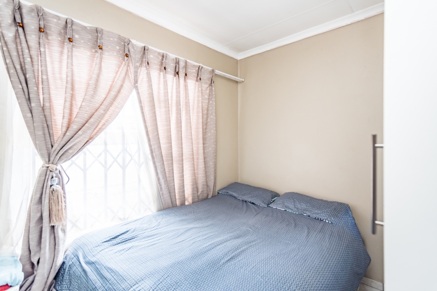2 Bedroom Property for Sale in Fleurhof Gauteng