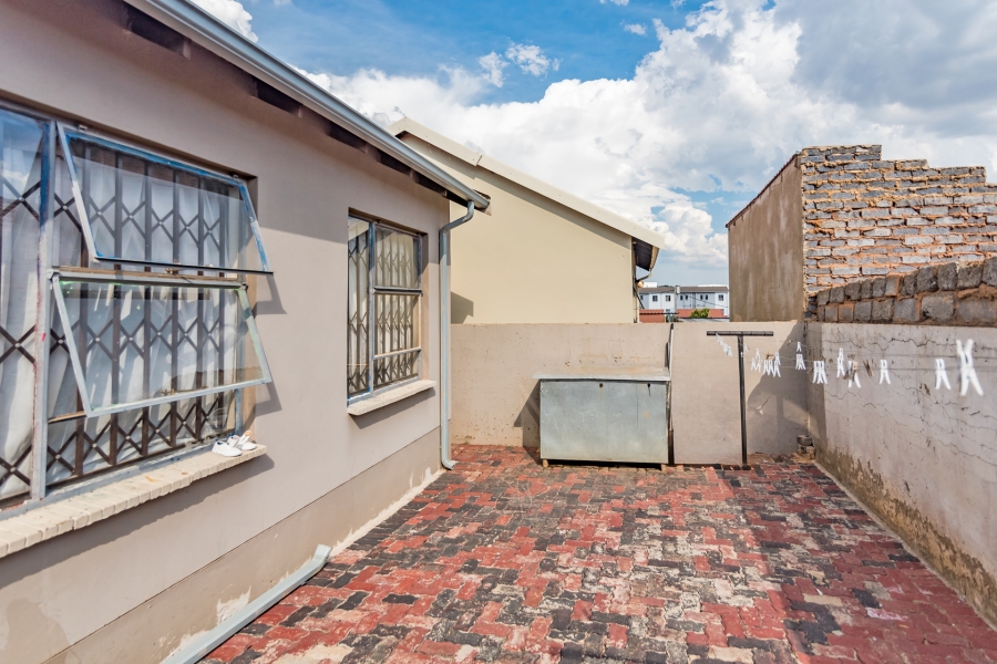 2 Bedroom Property for Sale in Fleurhof Gauteng
