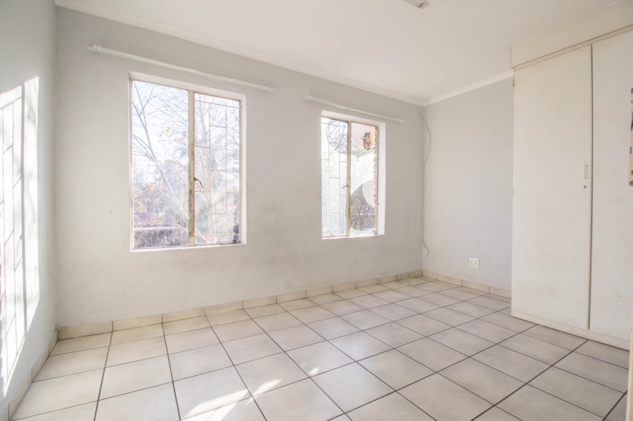 3 Bedroom Property for Sale in Bronberrick Gauteng