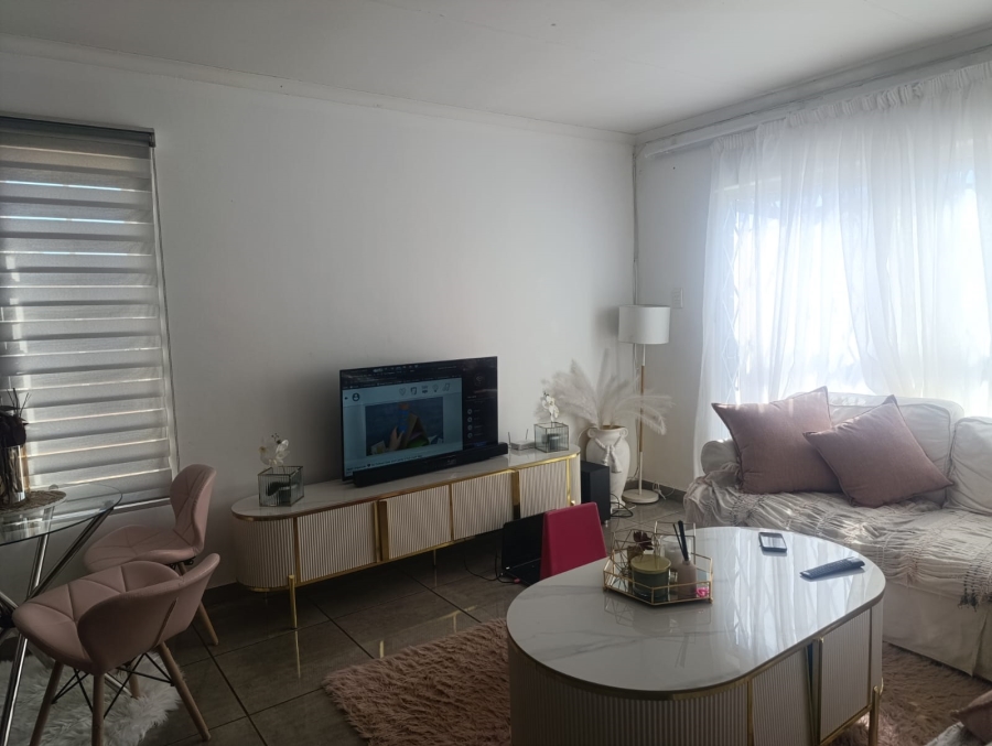 2 Bedroom Property for Sale in Chantelle Gauteng