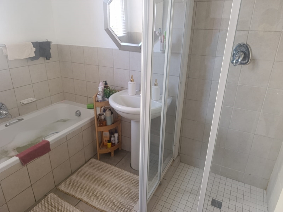 2 Bedroom Property for Sale in Chantelle Gauteng
