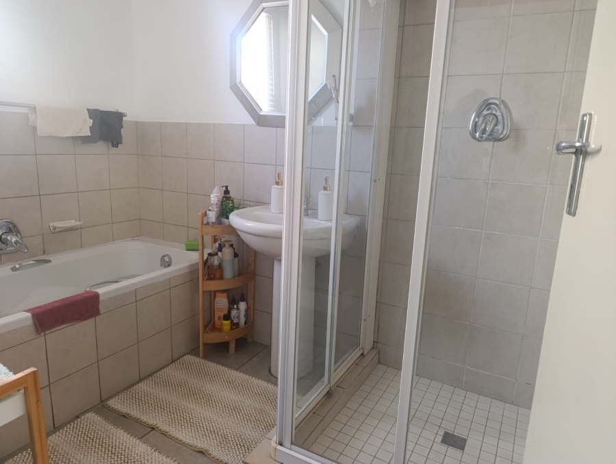 2 Bedroom Property for Sale in Chantelle Gauteng
