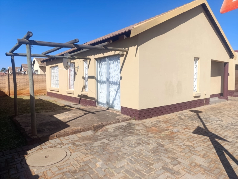 2 Bedroom Property for Sale in Chantelle Gauteng