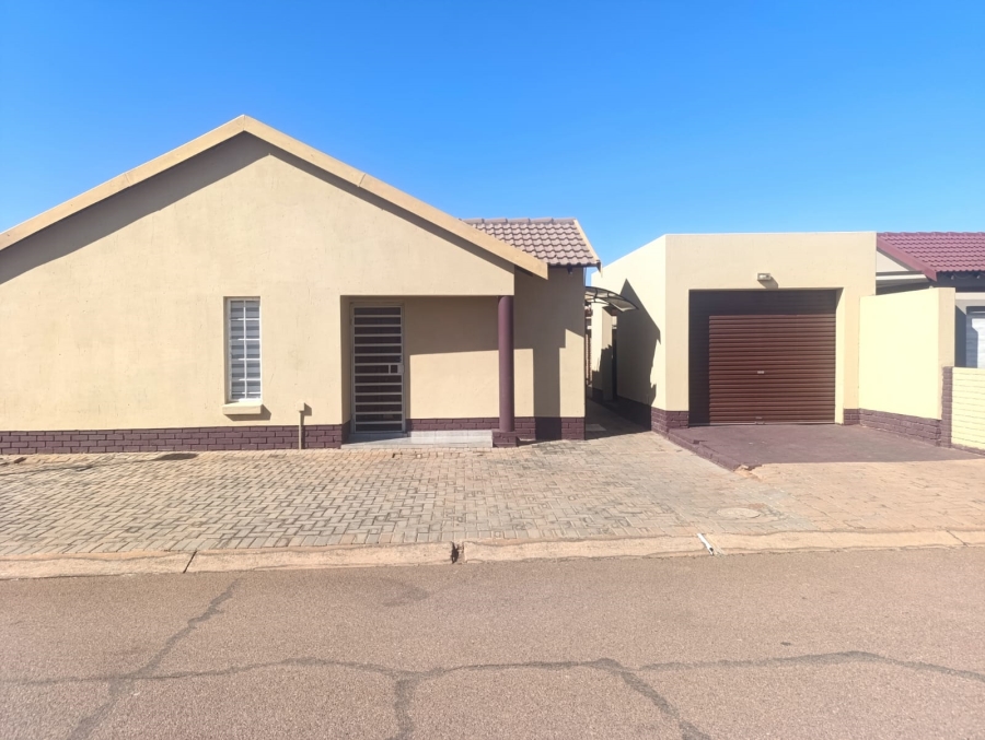 2 Bedroom Property for Sale in Chantelle Gauteng
