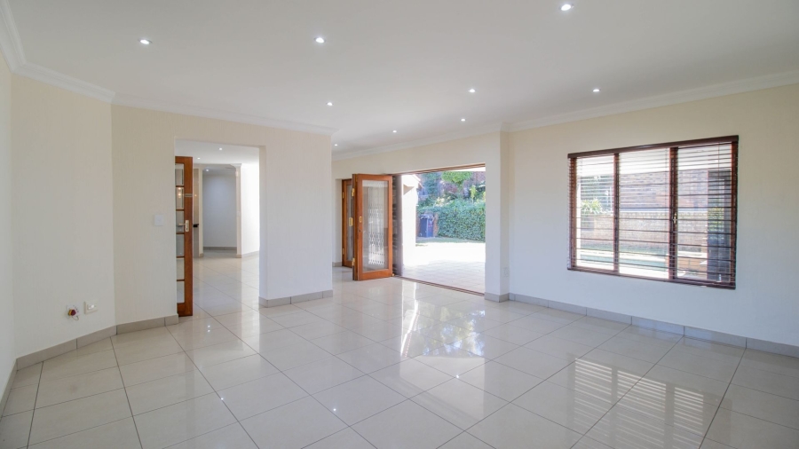 3 Bedroom Property for Sale in Hurlingham Manor Gauteng