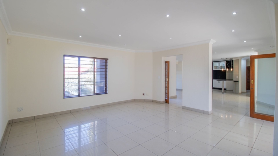 3 Bedroom Property for Sale in Hurlingham Manor Gauteng