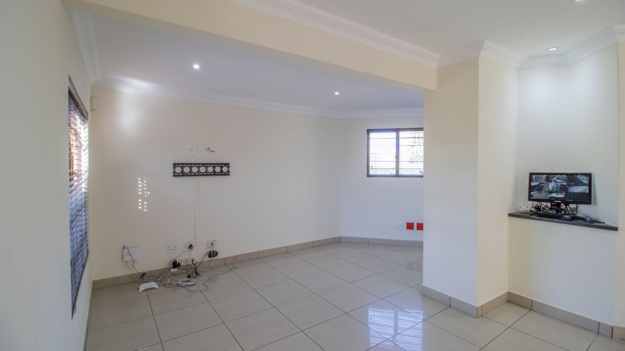 3 Bedroom Property for Sale in Hurlingham Manor Gauteng