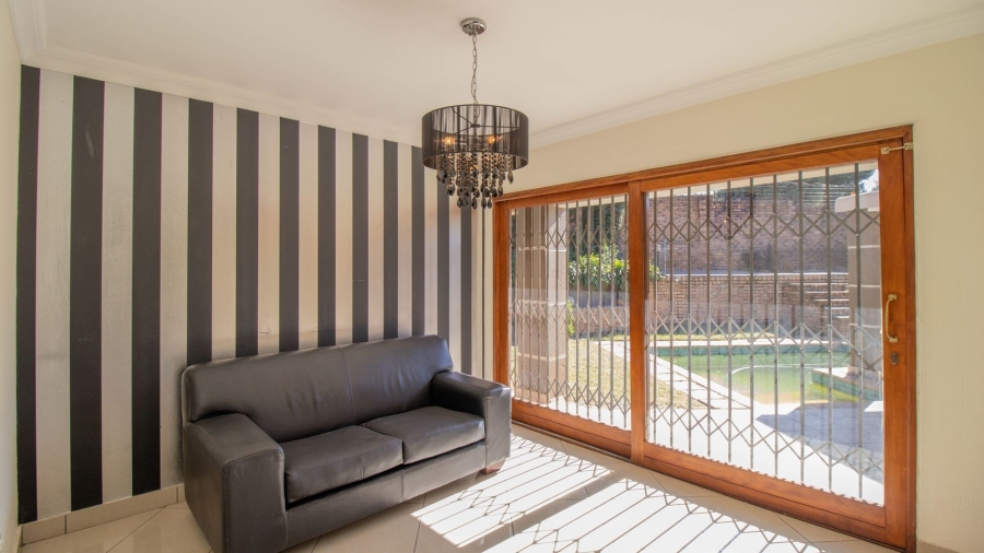 3 Bedroom Property for Sale in Hurlingham Manor Gauteng