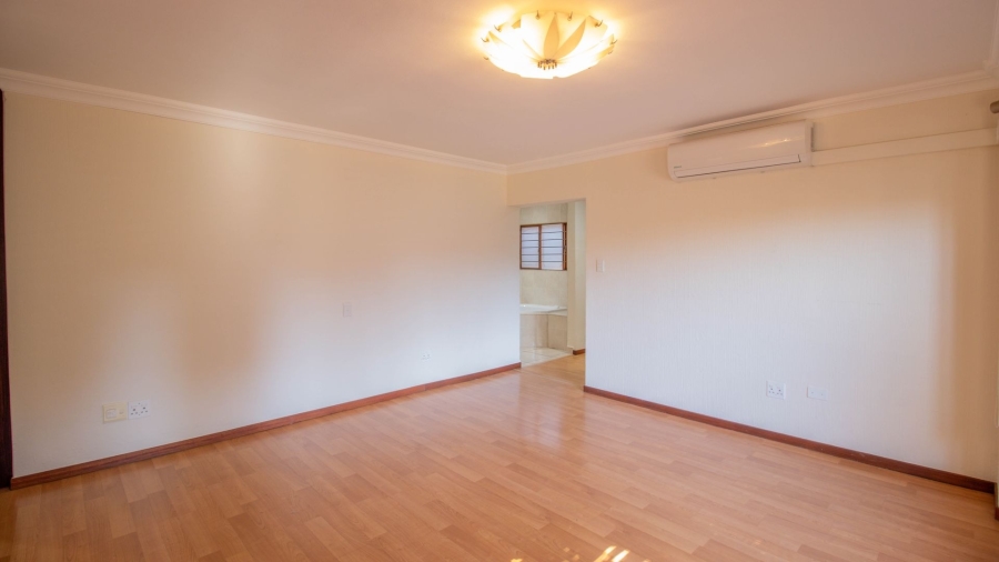 3 Bedroom Property for Sale in Hurlingham Manor Gauteng
