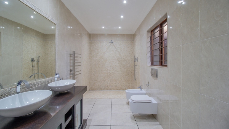 3 Bedroom Property for Sale in Hurlingham Manor Gauteng