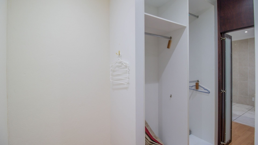 3 Bedroom Property for Sale in Hurlingham Manor Gauteng