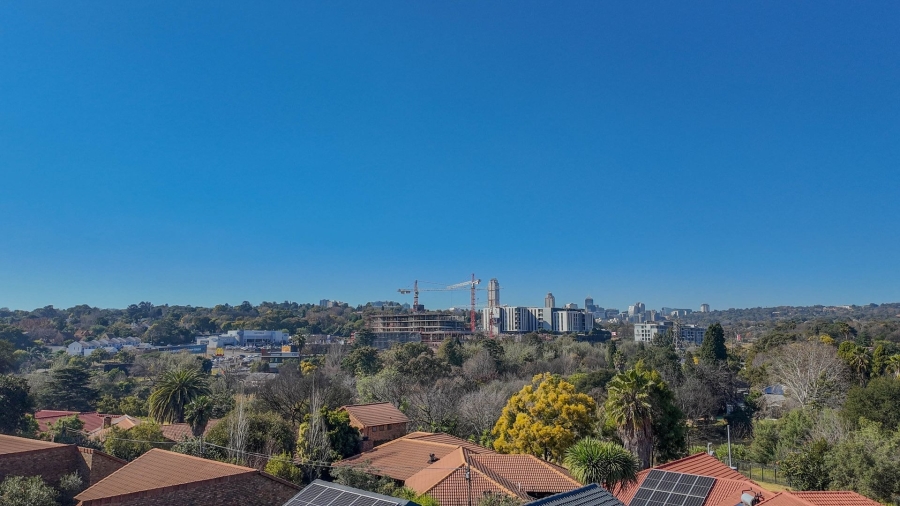 3 Bedroom Property for Sale in Hurlingham Manor Gauteng