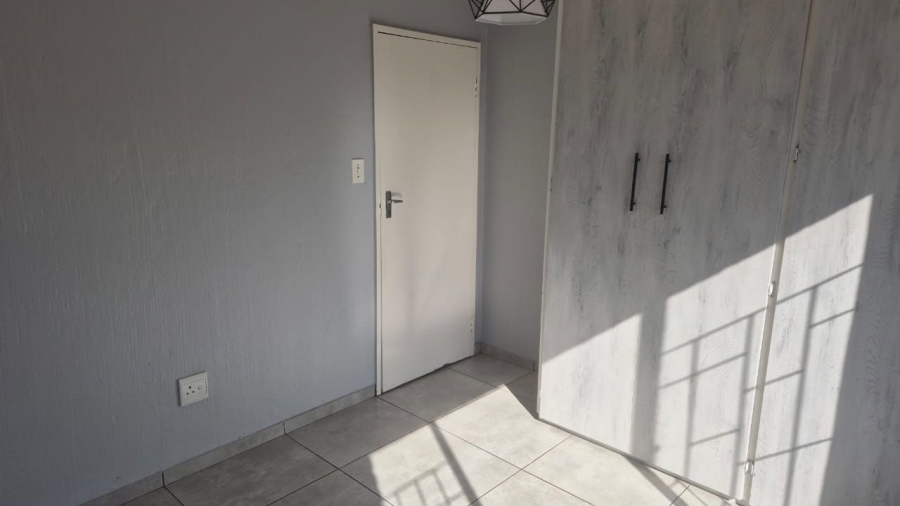 2 Bedroom Property for Sale in Horison Gauteng