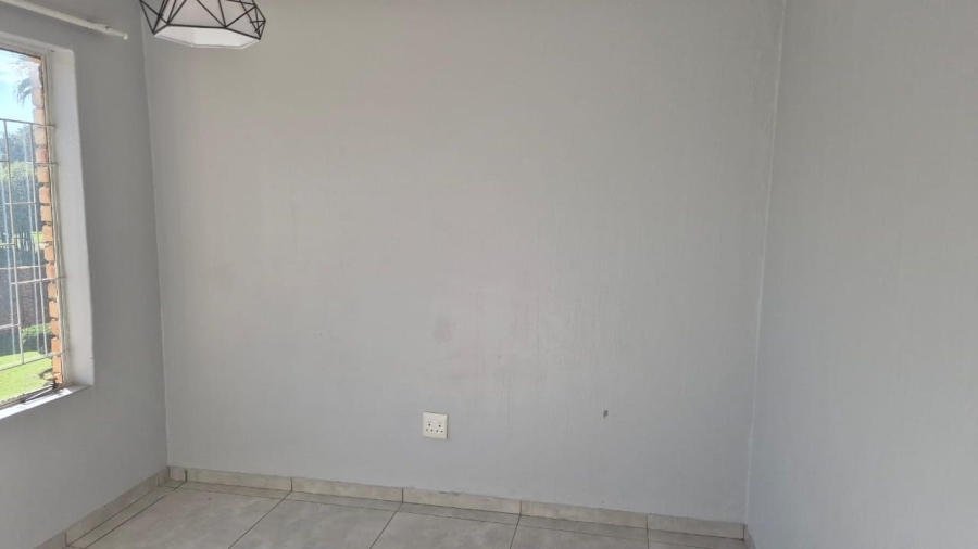 2 Bedroom Property for Sale in Horison Gauteng